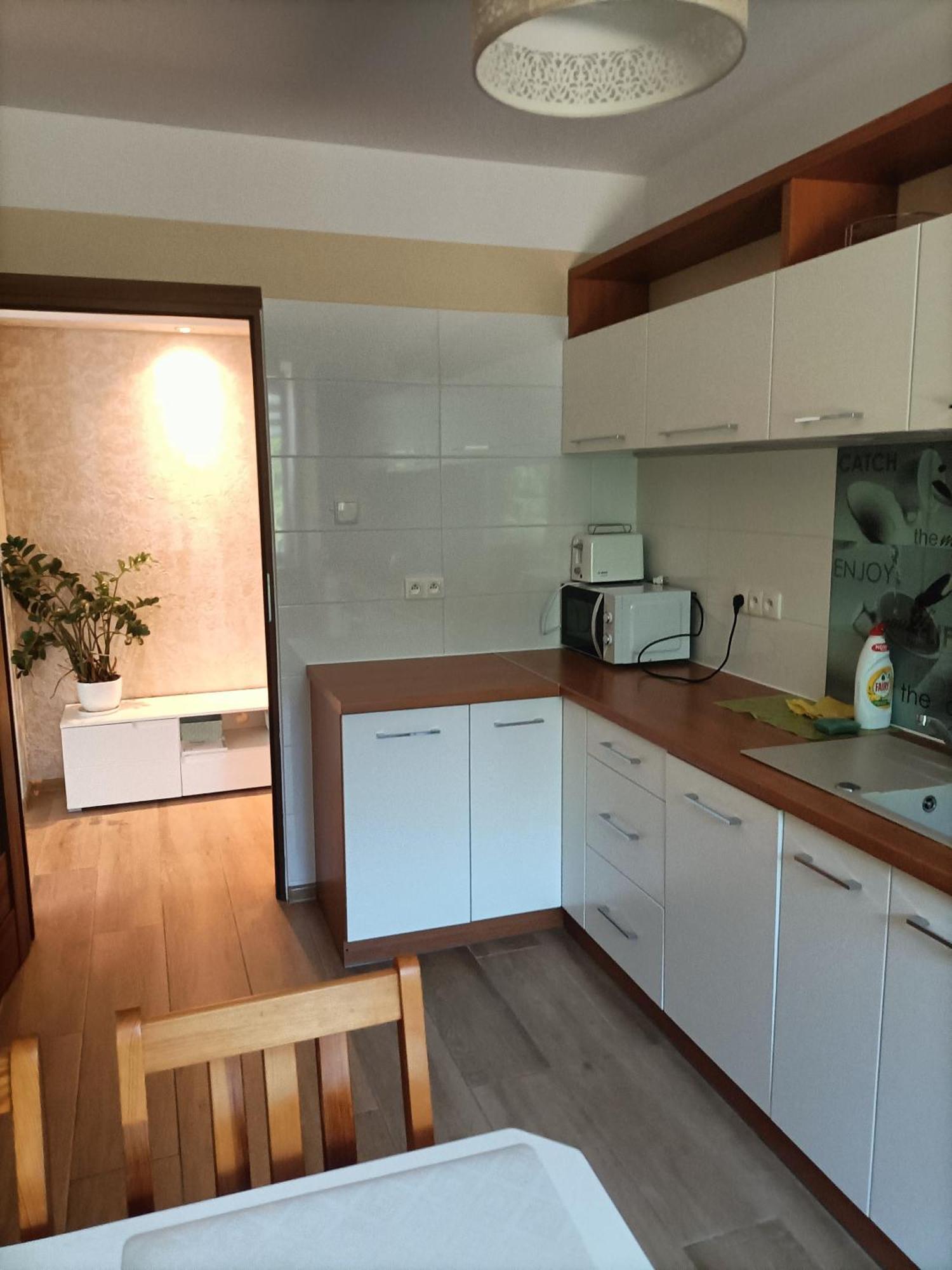 Apartament Blekit Nieba ทิโคชิน ภายนอก รูปภาพ
